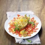 Carpaccio di salmone selvaggio dell'Alaska con insalata di cous cous